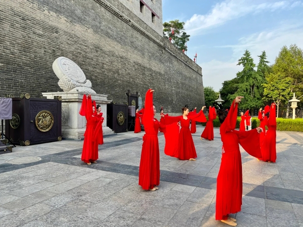 Du lịch Tường Thành Tây An