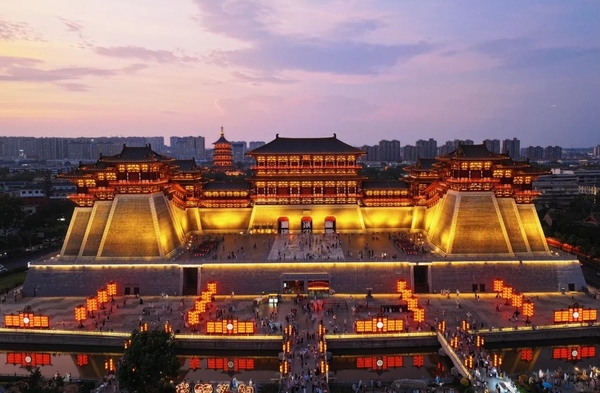 Check in Ứng Thiên Môn