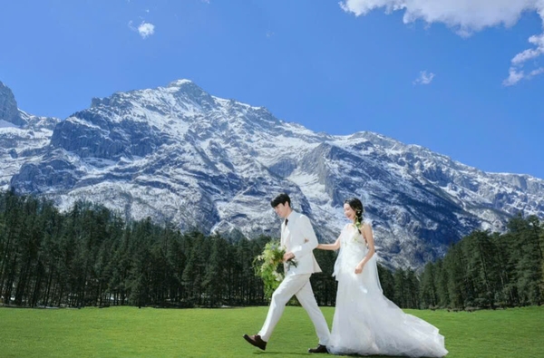 cáp treo Vân Tam Bình ngắm núi tuyết Ngọc Long