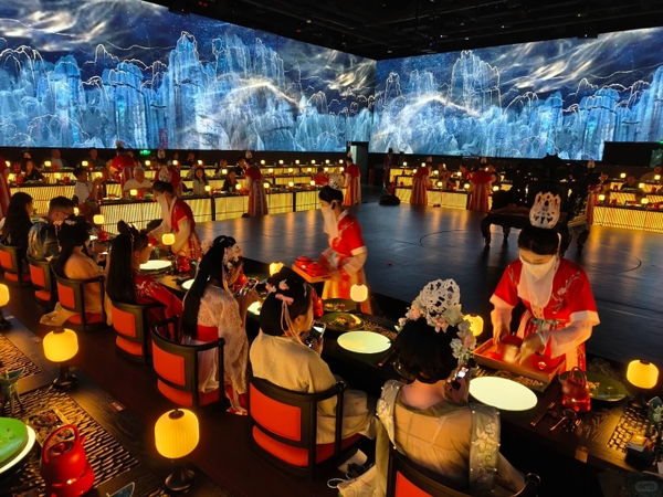 Yến tiệc cung đình Côn Minh