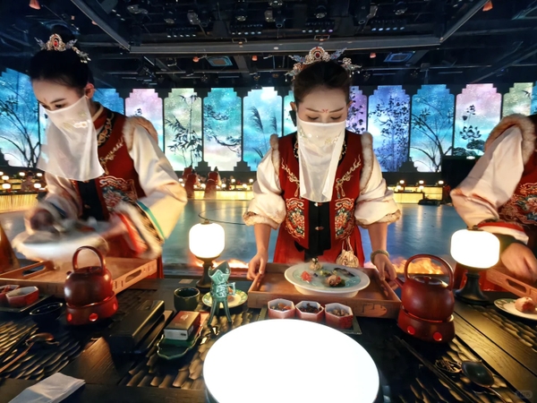 Yến tiệc Côn Minh ăn gì