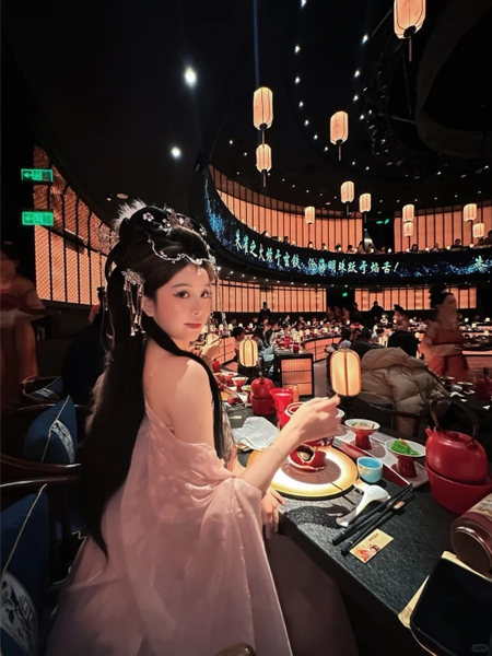 yến tiệc cung đình