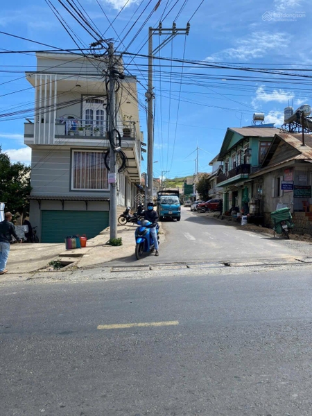 Bân đất Đà Lạt đường Nguyễn Trung Trực