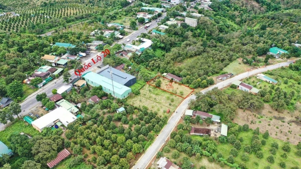 Mua bán đất Đạ Huoai đường Nguyễn Bỉnh Khiêm