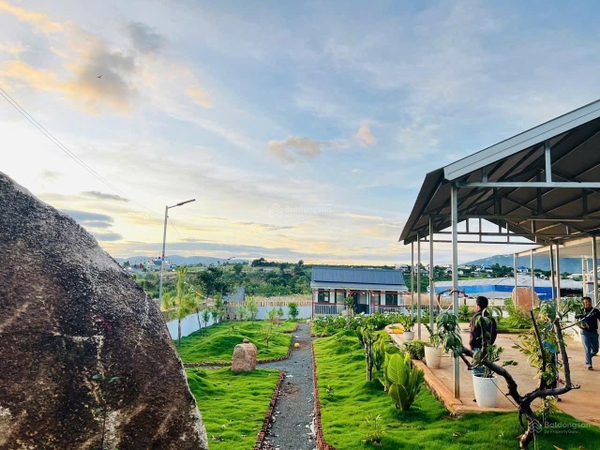 Bán nhà Lâm Hà có vườn