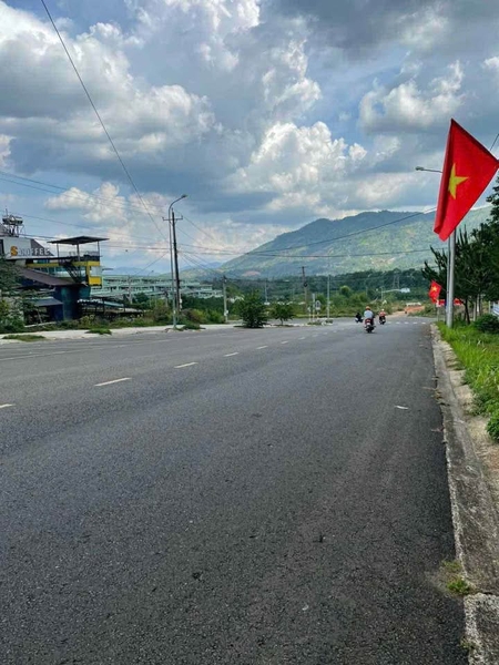 Mua bán đất Lâm Đồng gần Trần Quốc Toản