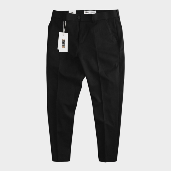 Quần Âu Basic Black Form Slimfit