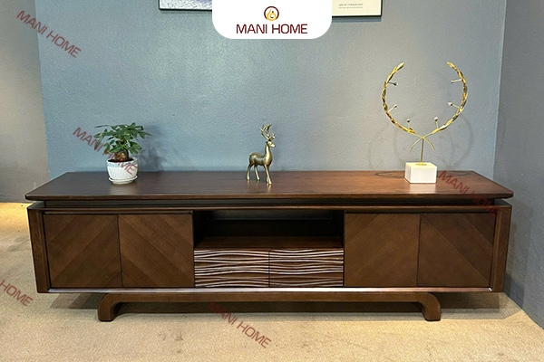KỆ TIVI CHÂN XOẮN ĐỤC SÓNG GỖ TẦN BÌ ASH NHẬP KHẨU – MTK03