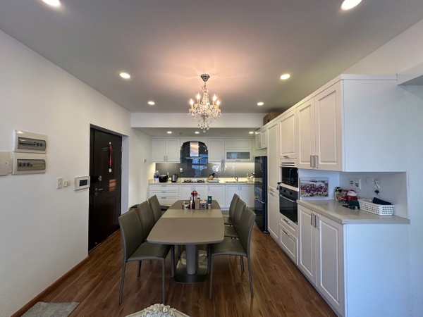 LUXURY APARTMENT FOR SALE – HAPPY VALLEY – 3 BEDROOMS – 100SQM – FULLY FURNISHED