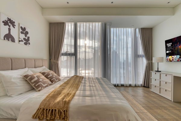 LUXURY 3-BEDROOM APARTMENT FOR RENT – METROPOLE OPERA RESIDENCE – RIVER & FIREWORKS VIEW – 137SQM – FULLY FURNISHED