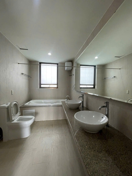 APARTMENT FOR RENT THE PANORAMA – 147SQM – 3 BEDROOMS – HIGH FLOOR