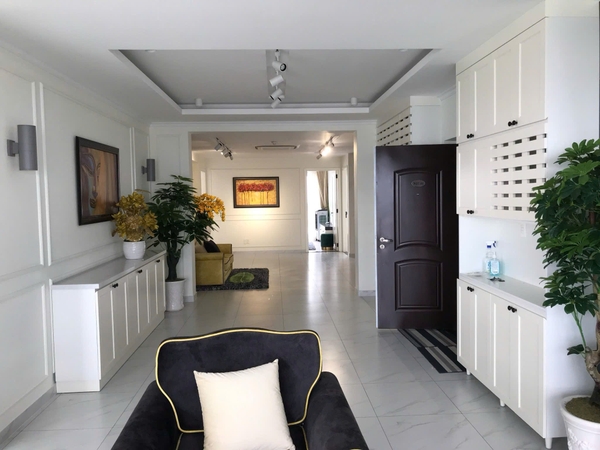 FOR RENT: LUXURY PENTHOUSE HAPPY VALLEY PHU MY HUNG – 240SQM