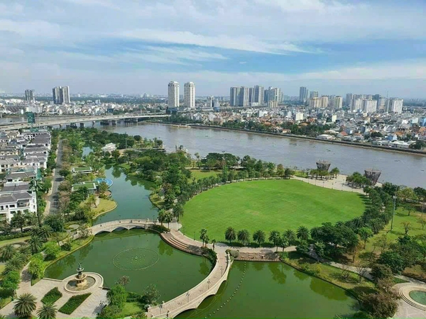LUXURY APARTMENT FOR SALE VINHOMES CENTRAL PARK – 88SQM – 2 BEDROOMS