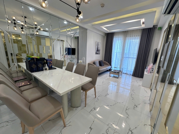 SAIGONH SOUTH APARTMENT 2 BEDS FOR SELL, PINK BOOK NOTARIED WITHIN THE DAY
