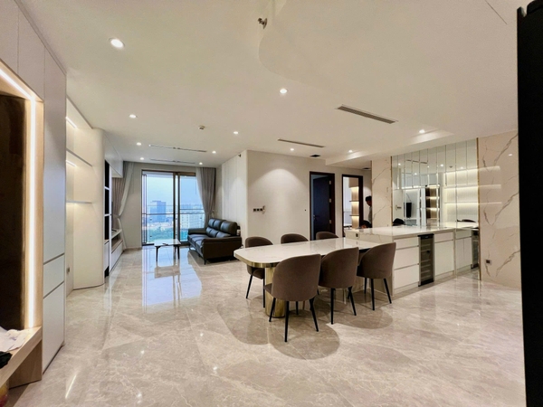 🌇 For Rent: High-Floor 3-Bedroom Apartment with Stunning View – Midtown The Peak, District 7
