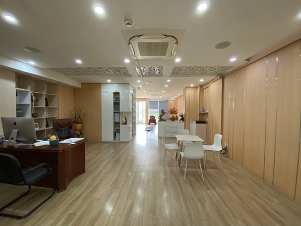 DISTRICT 7 SHOPHOUSE SCENIC VALLEY 2 90M2 FOR RENT