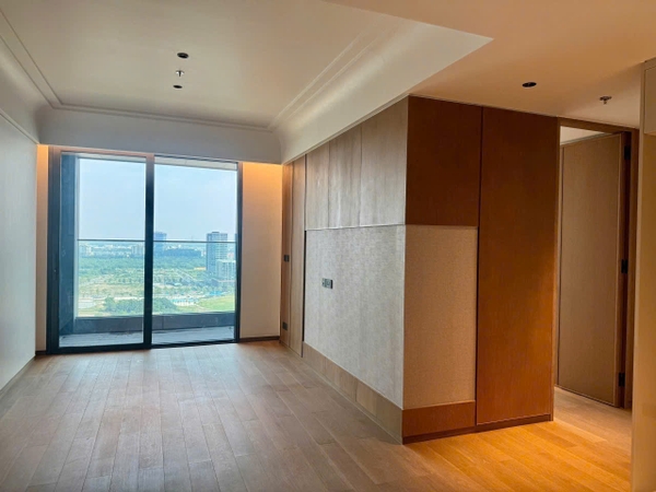DISTRICT 1 GRAND MARINA APARTMENT 3 BEDROOMS FOR RENT