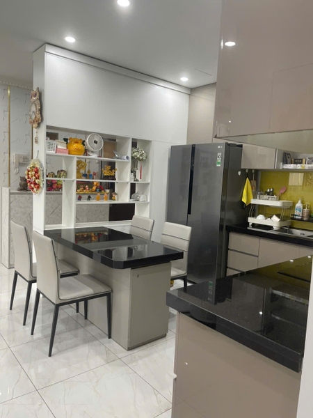 BEAUTIFUL HOUSE SUNRISE RIVERSIDE  3 BEDROOMS FULL OPTIONS FOR SELL