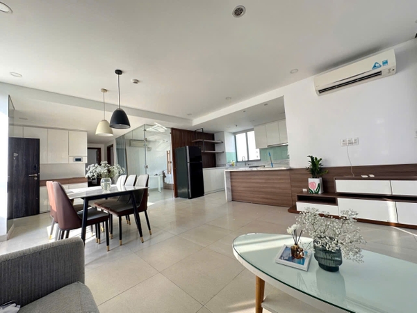 PHU MY HUNG GREEN VALLEY 3 BEDROOMS FULL OPTIONS FOR RENT