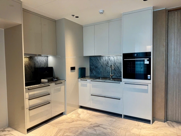 DISTRICT 1 GRAND MARINA APARTMENT 3 BEDROOMS FOR RENT