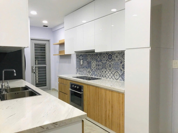 SCENIC VALLEY 3 BEDROOM FULL FURNITURE IN PHU MY HUNG FOR RENT