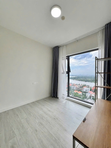 GATEWAY THAO DIEN APARTMENT WITH BASIC FURNITURE 4 BEDROOMS FOR RENT