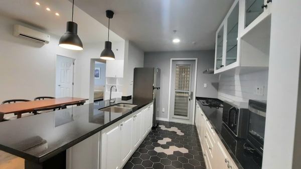 DISTRICT 7 SCENIC VALLEY APARTMENT FOR RENT