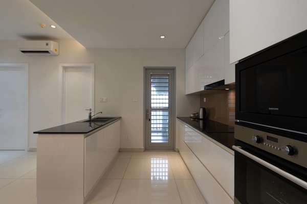 DISTRICT 7 SCENIC VALLEY 3 BEDROOMS FULL OPTION FOR RENT 133M2