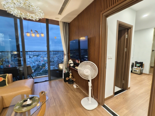 FOR SELL BEAUTIFUL HOUSE ECOGREEN SAIGON 2 BEDROOMS FULL OPTIONS WITH PINK BOOK
