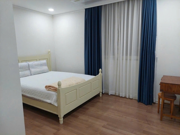 IMPERIA AN PHU APARTMENT FOR RENT 3 BEDROOMS 131M2 FULLY FURNISHED