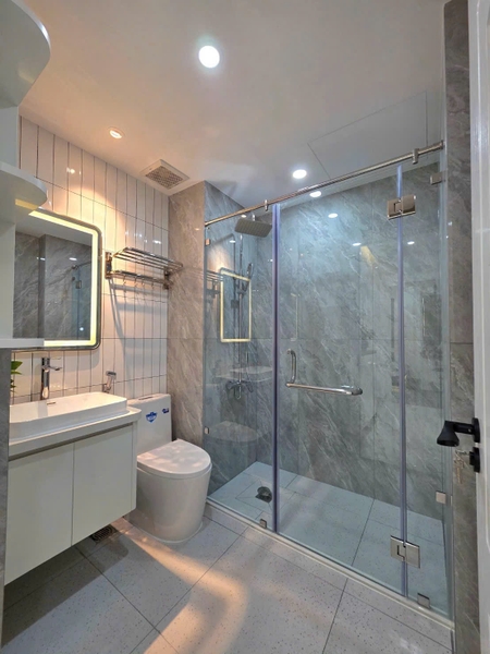 SKY GARDEN APARTMENT FOR RENT WITH 2 BEDROOMS 1WC | 65M2 | NICE FURNITURE