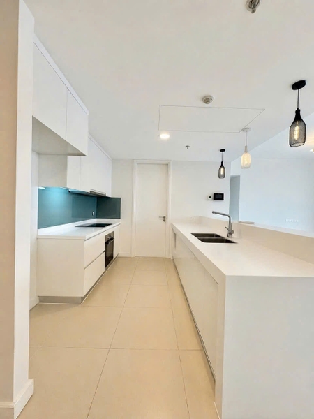 GATEWAY THAO DIEN APARTMENT WITH BASIC FURNITURE 4 BEDROOMS FOR RENT