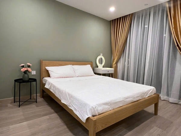 FOR RENT CARDINAL COURT PHU MY HUNG APARTMENT 3 BEDROOMS 100M2