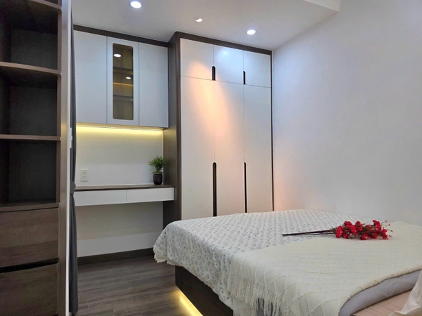 SKY GARDEN APARTMENT FOR RENT WITH 2 BEDROOMS 1WC | 65M2 | NICE FURNITURE