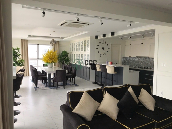 ✨FOR SALE – HAPPY VALLEY PENTHOUSE- 240M2- 5 BEDROOMS