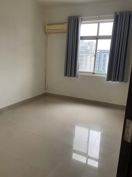 PHU MY HUNG CANH VIEN 1 APARTMENT FOR RENT WITH 3 BEDROOMS | BASIC FURNISHED