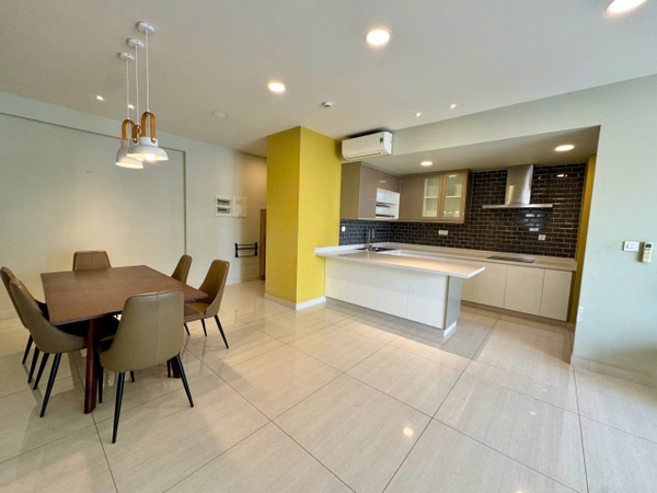 LUXURY APARTMENT FOR RENT AT RIVERPARK PREMIER – 3 BEDROOMS – 133SQM