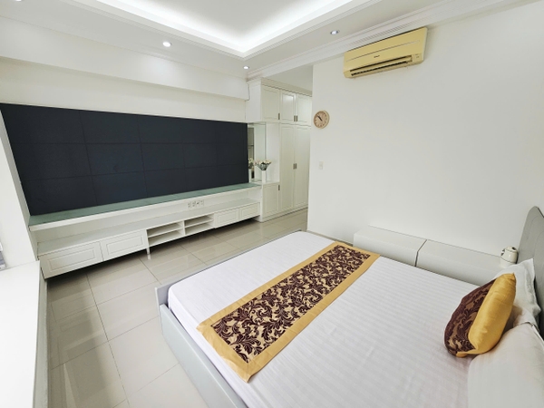 RIVERSIDE RESIDENCE NGUYEN LUONG BANG STREET FOR SALES 3 BEDROOMS