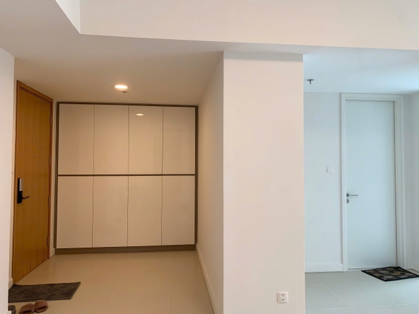 FOR RENT GATEWAY THAO DIEN 2 BEDROOM APARTMENT 100M2 RIVER VIEW
