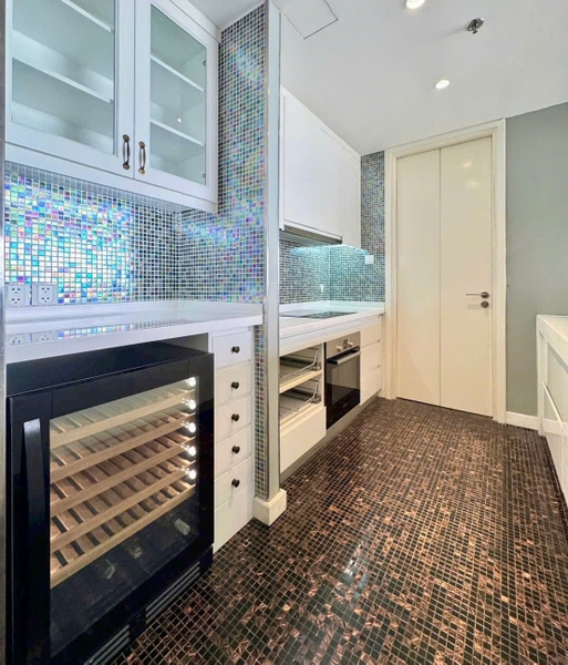 GATEWAY THAO DIEN 3 BEDROOMS WITH BASIC FURNITURE FOR RENT | 133M2