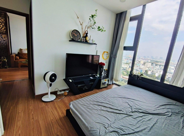 ECOGREEN SAIGON 2 BEDROOMS FULL FURNITURE FOR SELL
