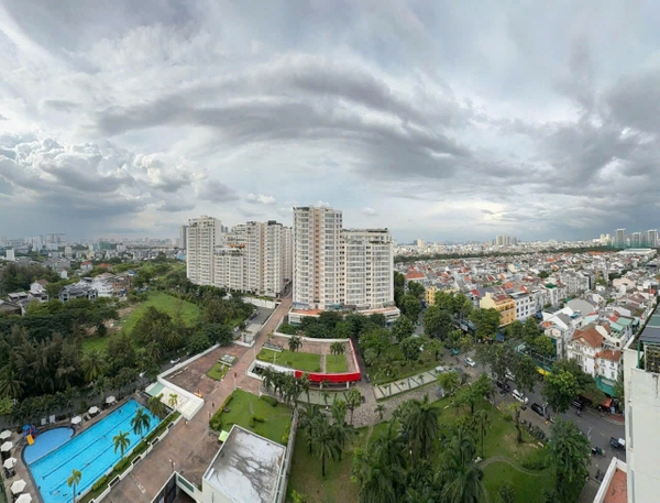 PENTHOUSE SKY GARDEN 2 PHU MY HUNG FOR RENT WITH 5 BEDROOMS | FULLY FURNISHED