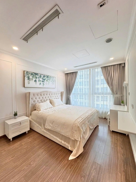 URGENT SALE – VINHOMES CENTRAL PARK APARTMENT – 2 BEDROOMS – 79SQM – TITLE DEED