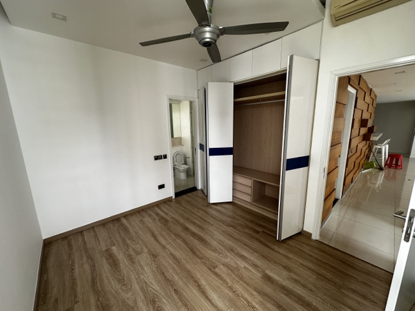 🏢FOR RENT THE ESTELLA-  3 BEDROOMS – 4 BATHROOMS
