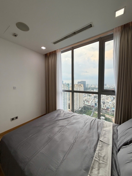BINH THANH DISTRICT VINHOMES CENTRAL PARK WITH 2 BEDROOMS FOR SALE | 76M2 | NICE VIEW