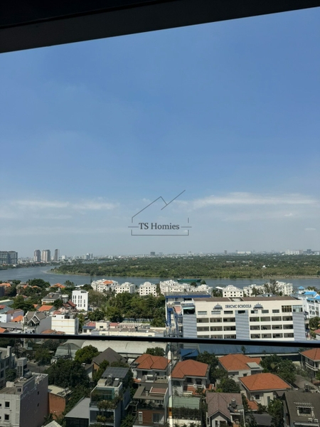 DISTRICT 2 LUMIERE RIVERSIDE 2 BEDROOMS FOR SELL