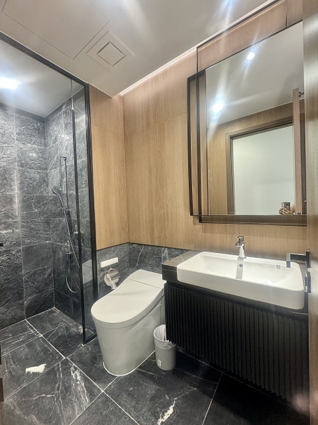 DISTRICT 2 LUMIERE RIVERSIDE 2 BEDROOMS FULL FURNISHED FOR SELL