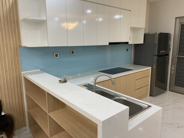 DISTRICT 7 MIDTOWN 2 BED ROOM SPACIOUS HOUSE FOR SELL