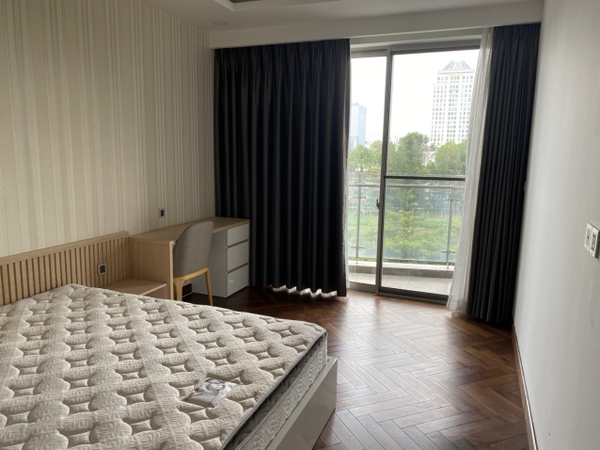 MIDTOWN PHU MY HUNG 2 BEDROOMS FULL FURNITURE FOR SELL