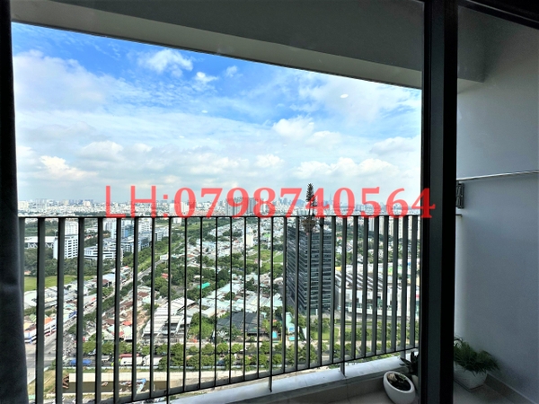 DISTRICT 7 LAVIDA PLUS  APARTMENT 3 BEDROOMS FULL OPTIONS  FOR SELL